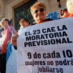 Radiografía del ajuste: jubilaciones y programas sociales, el blanco de una motosierra que recortó u$s38.000 millones en dos años