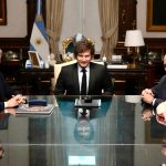 Javier Milei vetó la ley que repartía los ATN entre las provincias