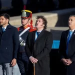 «Milei evita el escándalo de corrupción y ataca al electorado en Rosario: ‘Si quieren suicidarse, ok'»