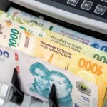 Argentina tiene salarios en dólares más altos de la región y podría limitar el impacto de la reforma laboral