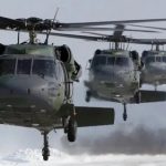Argentina y EE.UU. profundizan alianza militar: ejercicios conjuntos con Boinas Verdes y compra de blindados y helicópteros
