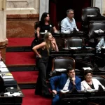 Tras la votación de la reforma laboral, resurgió la interna entre CFK y los gobernadores del PJ que apoyaron a Milei