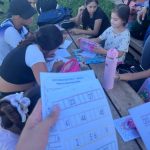 ¡Aprendizaje y diversión en espacios comunitarios: apoyo escolar, deporte y juegos para los más pequeños!