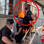 Locura en Rosario: un hombre se prendió fuego en la puerta de una empresa para reclamar por una deuda salarial