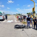 Trágico accidente en Ruta 11: murió una joven motociclista tras chocar con un camión