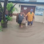 Castelli colapsada por el agua: más de 200 mm y viviendas con hasta 50 centímetros de agua