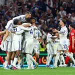 Con un golazo de Buendía y el «Dibu» Martínez en el arco, Aston Villa goleó a Friburgo y se consagró campeón de la Europa League