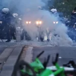 París amaneció con graves destrozos, un fallecido y más de 700 detenidos por disturbios durante los festejos del PSG