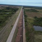 Con la mira en la prevención: la intendente Marcela Duarte supervisó las obras de limpieza en canales clave del departamento