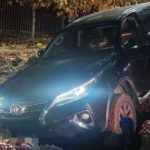 Inseguridad en Córdoba: robo, persecución y una camioneta abandonada en un socavón