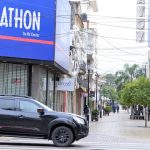 Las postales del feriado en Santiago del Estero: frío, llovizna y calles vacías
