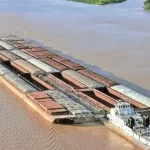 La hidrovía Paraná-Paraguay cambia de manos: el Estado le pasa la posta al sector privado y promete una rebaja del 13,5% en los peajes