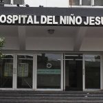 Una nena de 2 años fue atacada por un perro pitbull y está muy grave, internada en el Hospital de Niños
