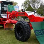 Más maquinarias para los caminos rurales: Leandro Zdero sumó equipamiento en Tres Isletas
